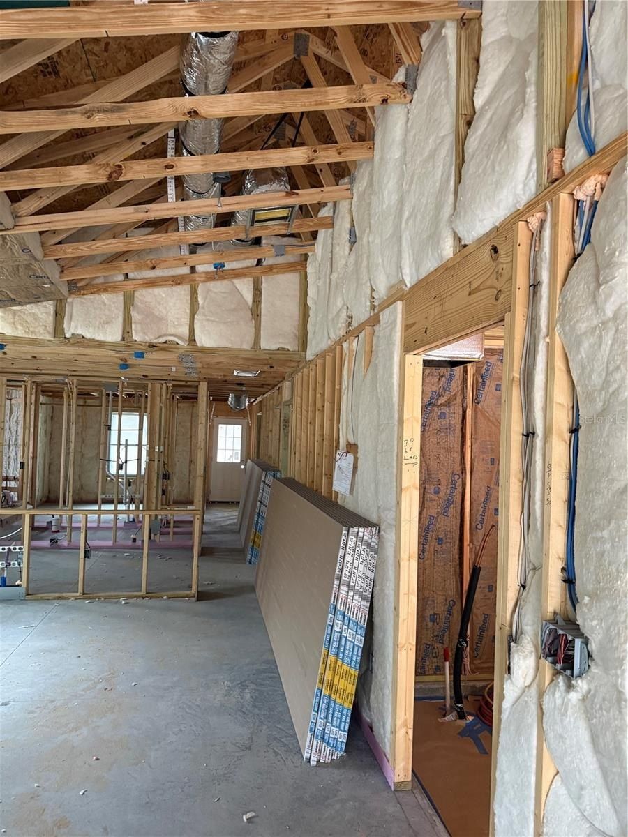 107 Dixie Street. Hawthorne, FL 32640