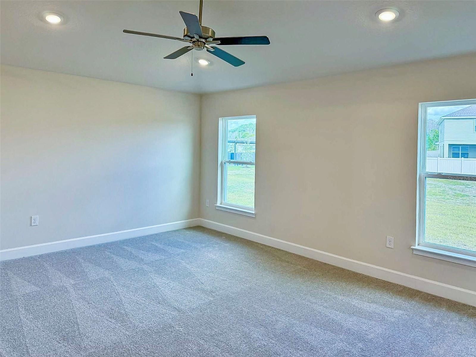 1643 Ann Rose Way. Leesburg, FL 34748