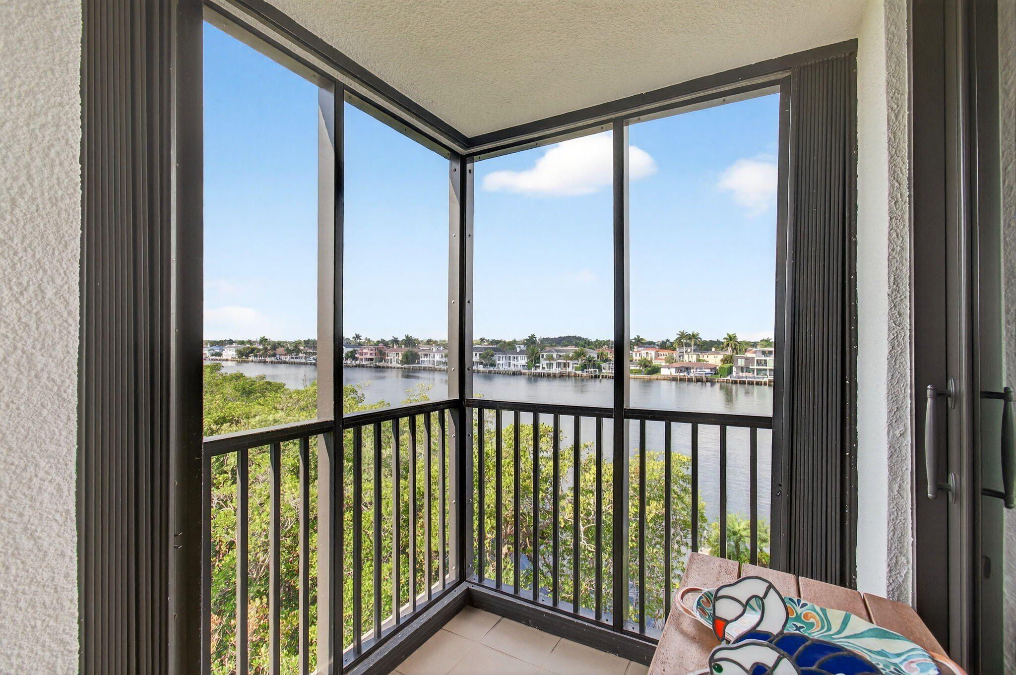 3420 S Ocean Boulevard Unit 5Z. Highland Beach, FL 33487