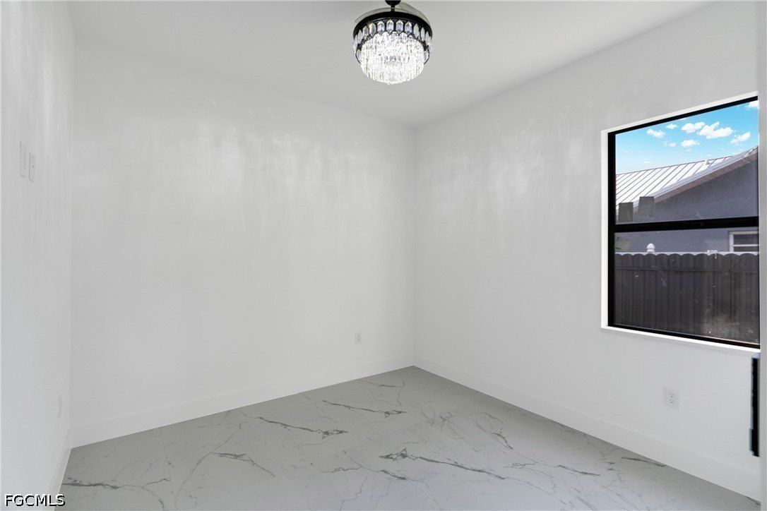 2 Se 20Th Court. Cape Coral, FL 33990