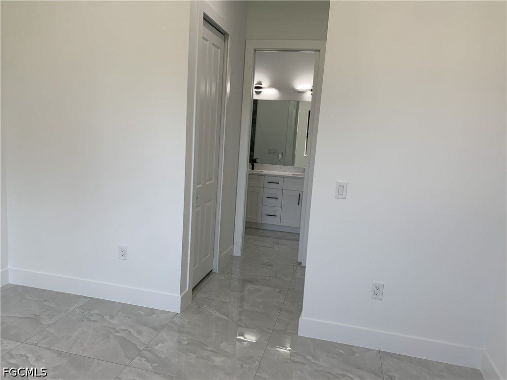442 Redwing Street. Lehigh Acres, FL 33974