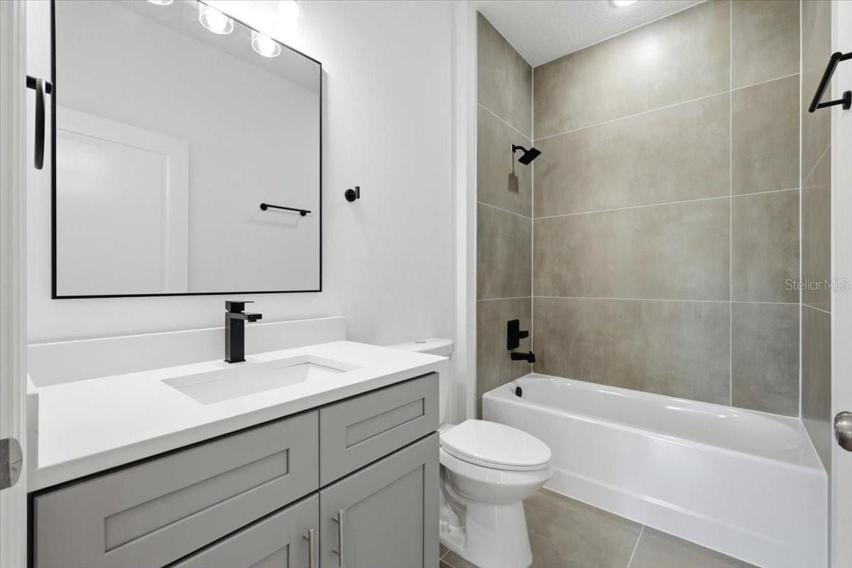 363 Villa Sorrento Circle. Haines City, FL 33844