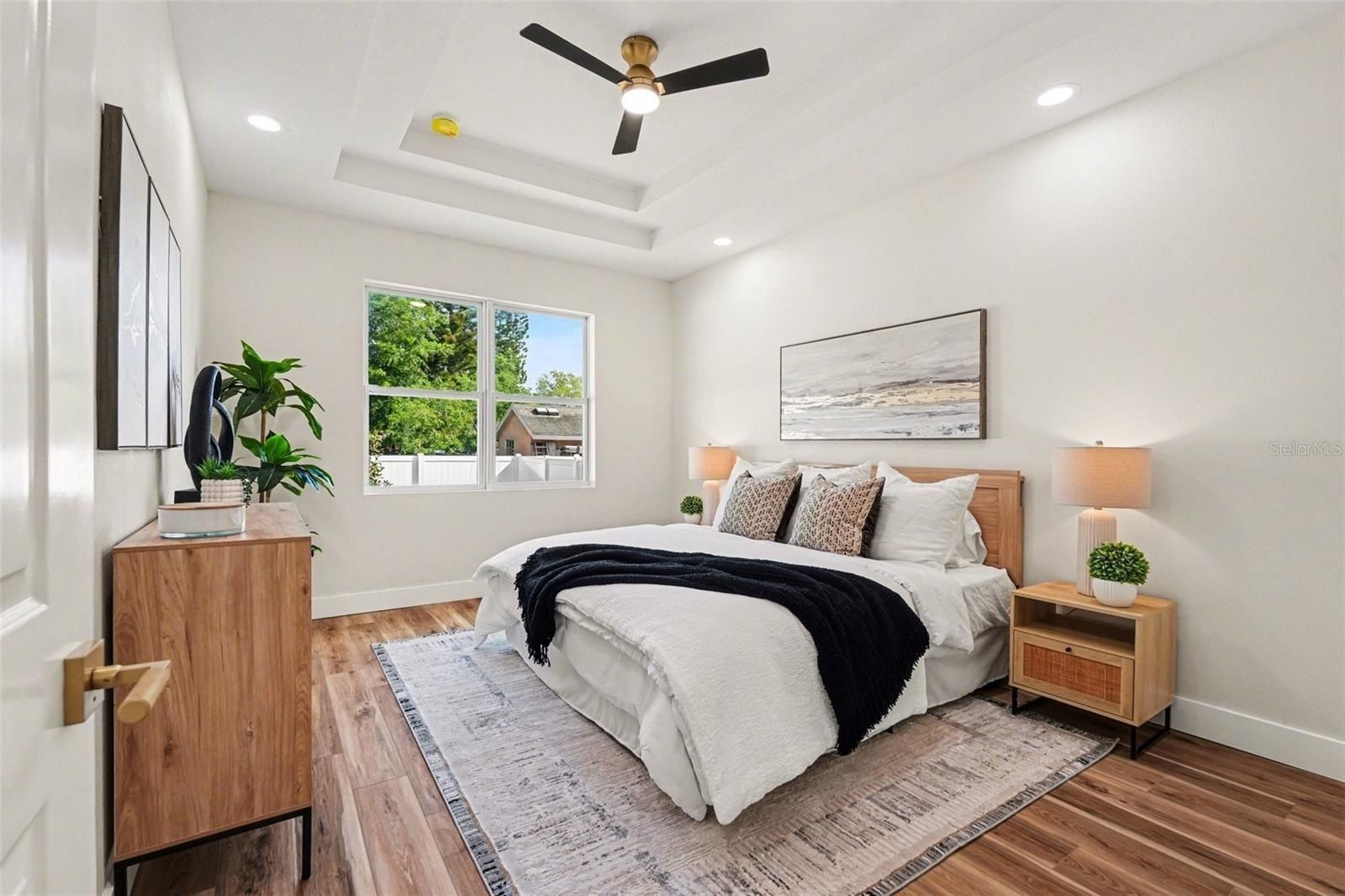 1721 W Perio Street. Tampa, FL 33612