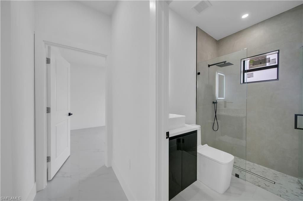 704 Holmes Ave Lot 10. Lehigh Acres, FL 33974