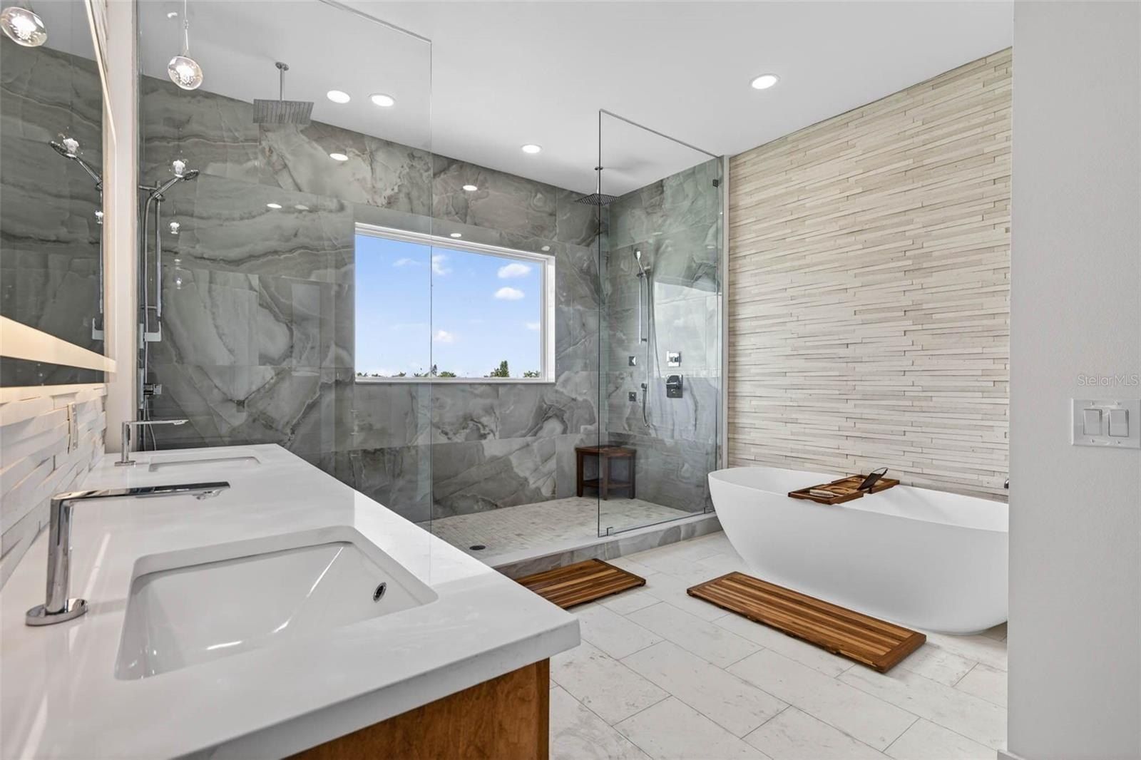 10201 Gulf Boulevard. Treasure Island, FL 33706