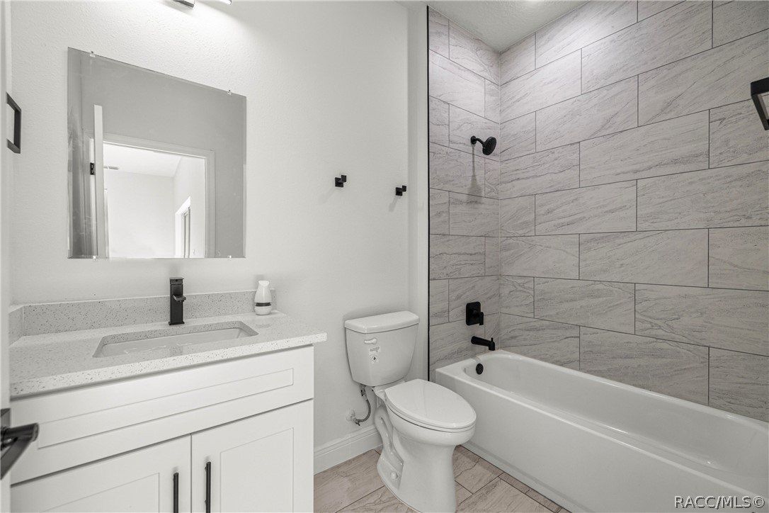 7841 N Santos Drive. Citrus Springs, FL 34434