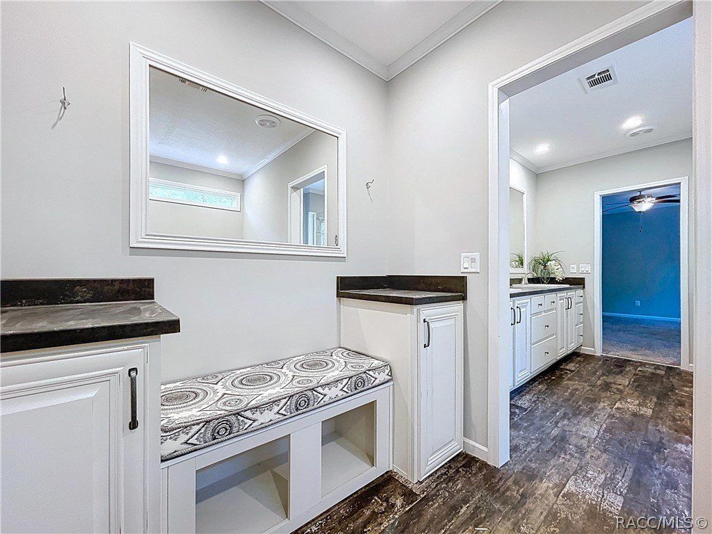 2994 S Pine Ridge Avenue. Homosassa, FL 34448