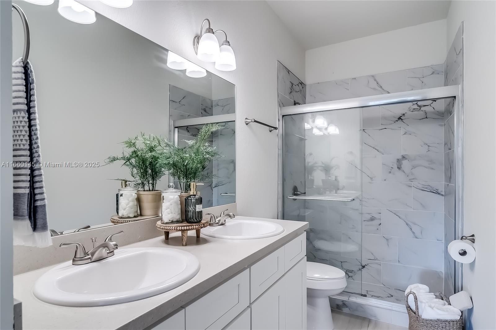 1439 Las Villas Blvd. Sebring, FL 33870