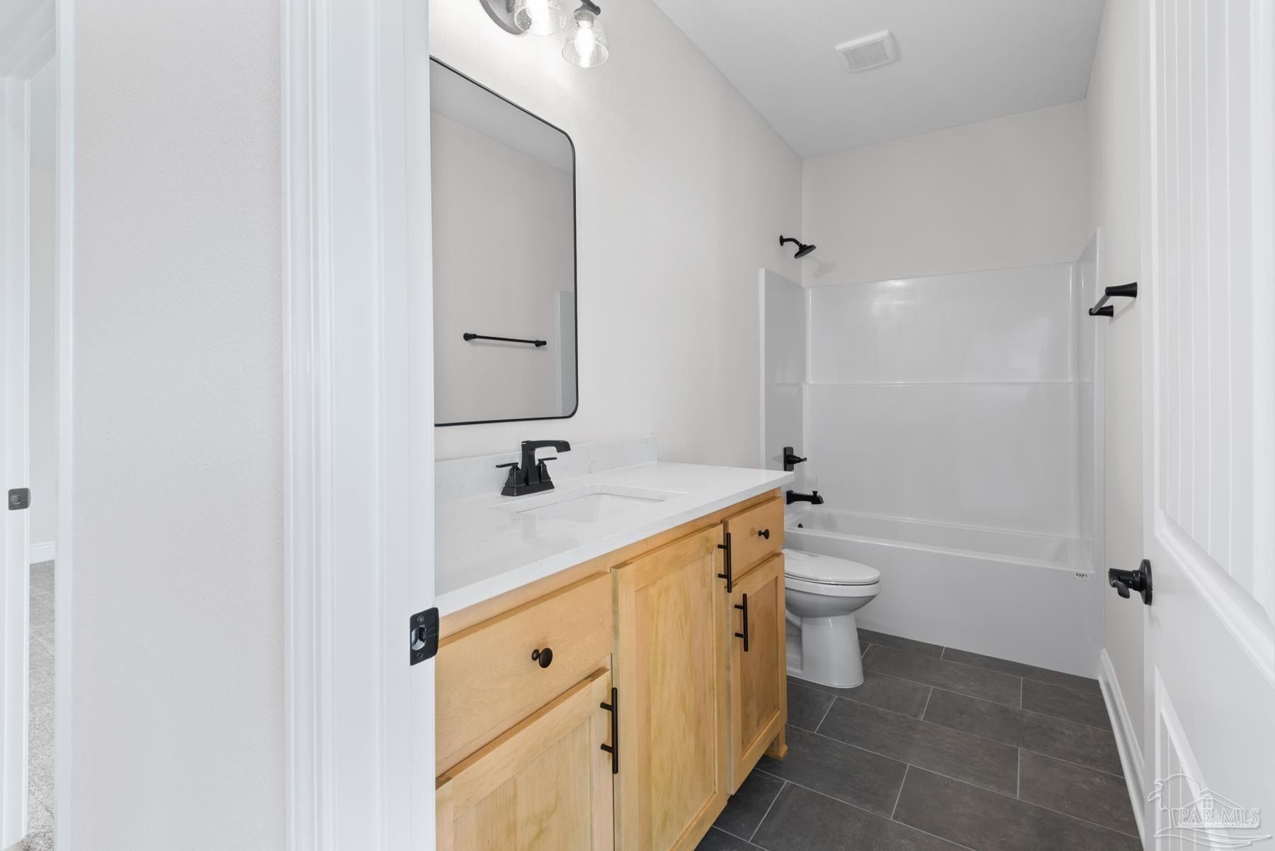 7399 Forestwood Dr. Milton, FL 32570