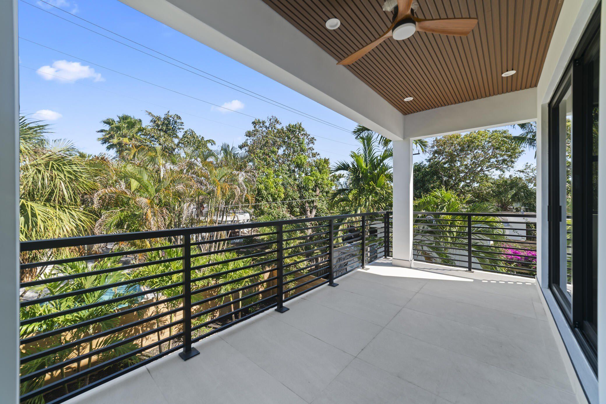 1314 Ne 13Th Avenue Unit AB. Fort Lauderdale, FL 33304