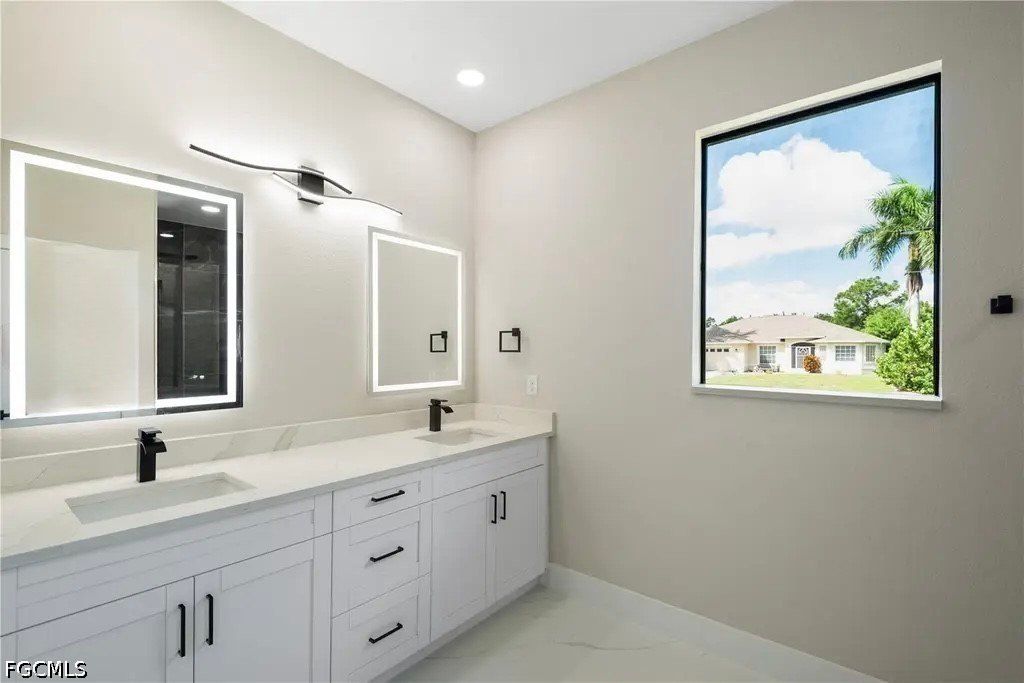 218 Irving Avenue. Lehigh Acres, FL 33936
