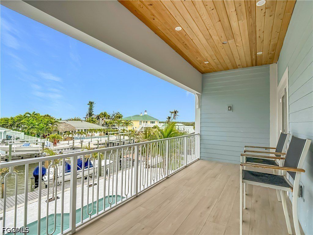 445 Madison Court. Fort Myers Beach, FL 33931