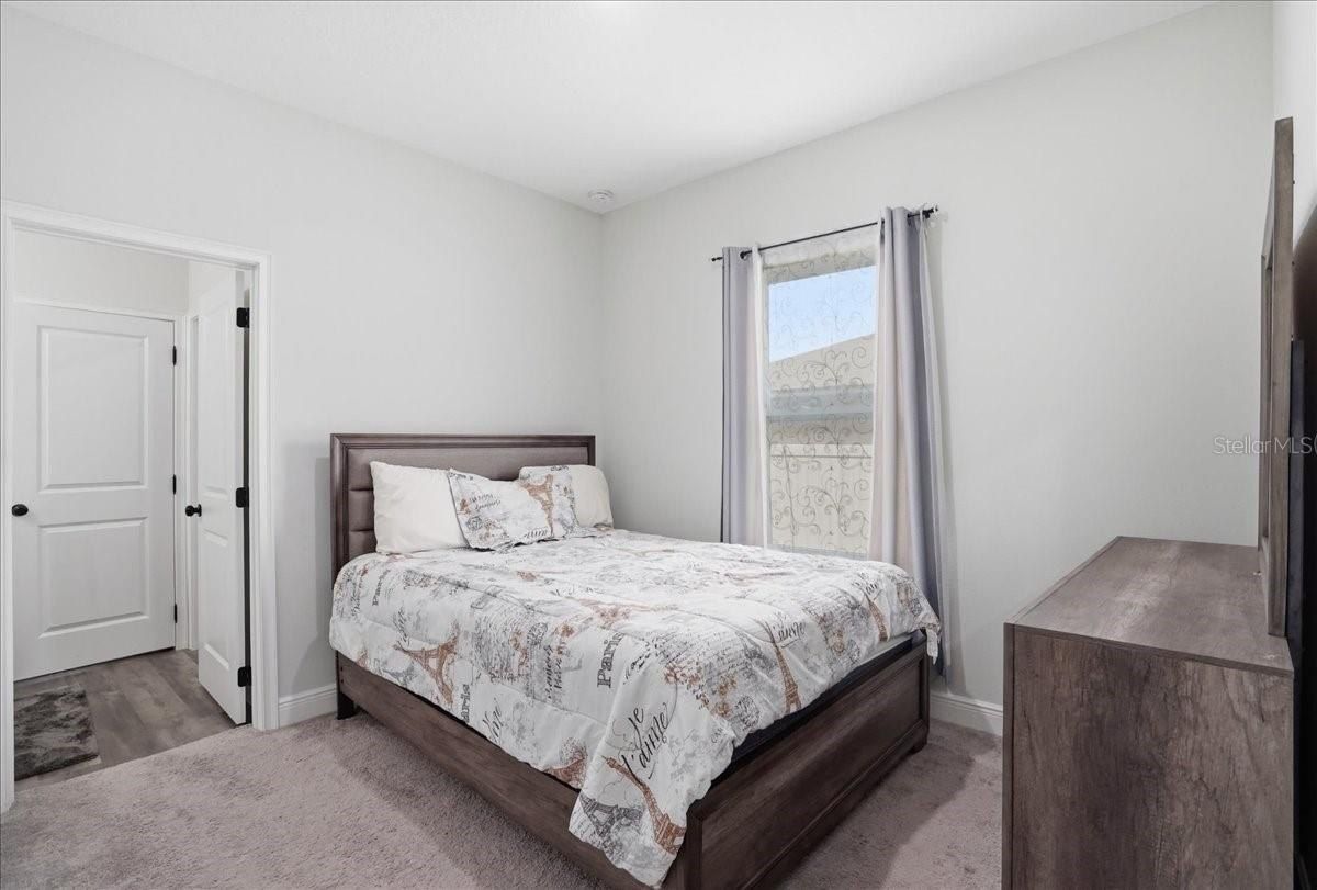 2125 Hibiscus Place. Poinciana, FL 34759