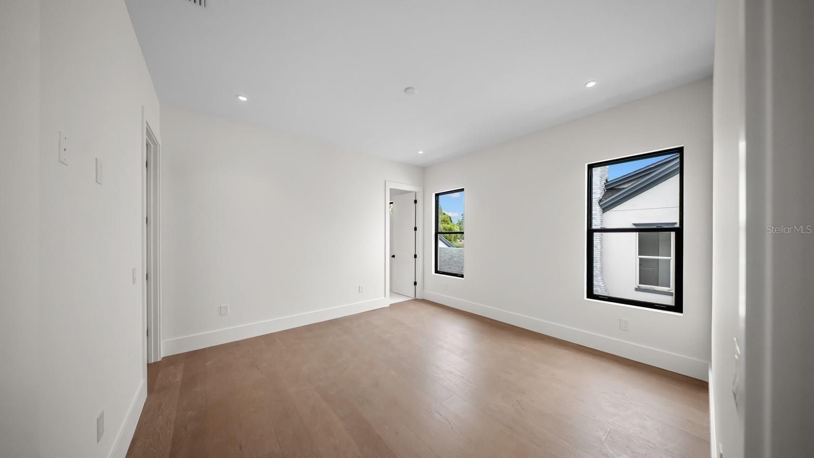 1833 Baylarian Boulevard. Orlando, FL 32806