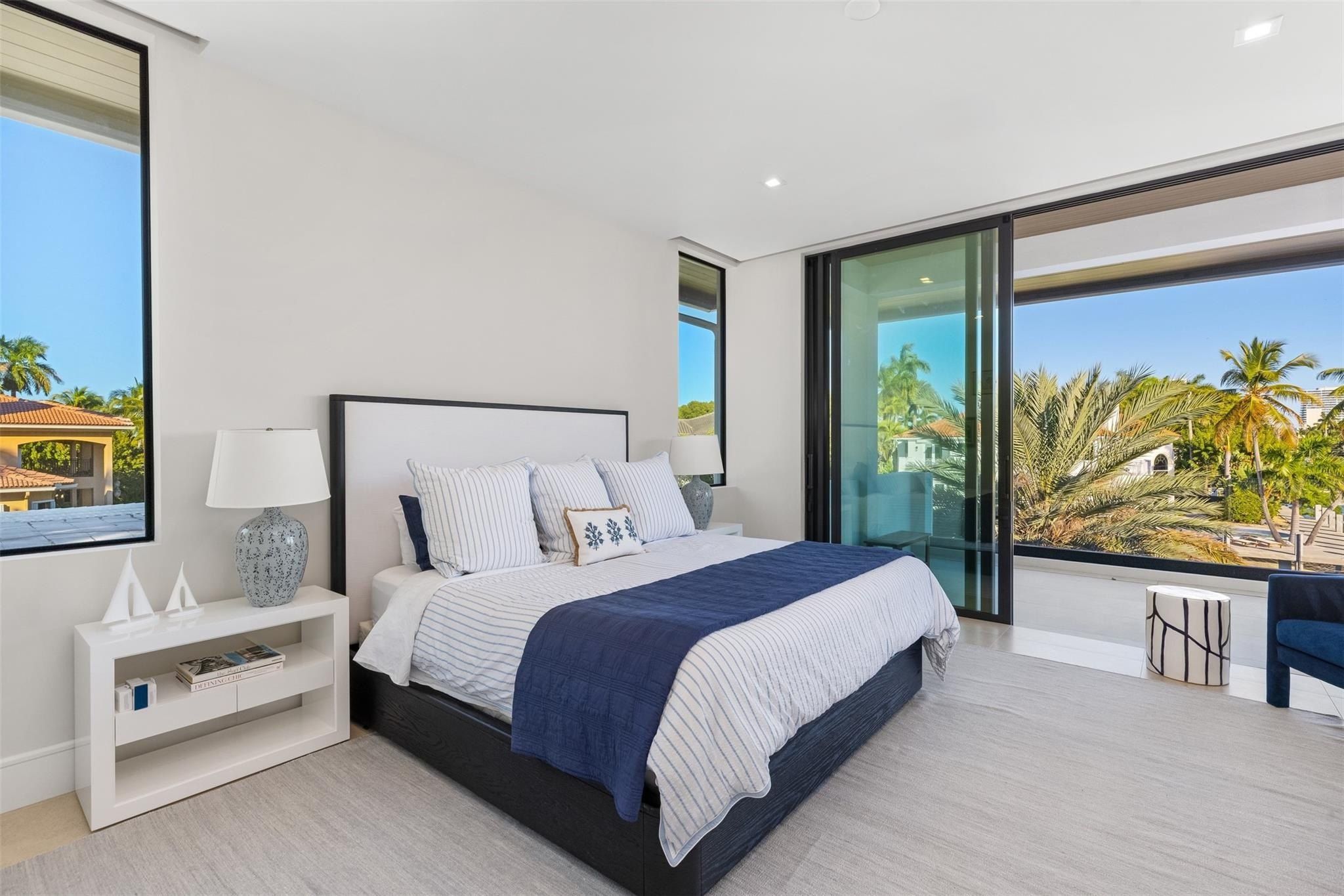 100 Royal Palm Drive. Fort Lauderdale, FL 33301