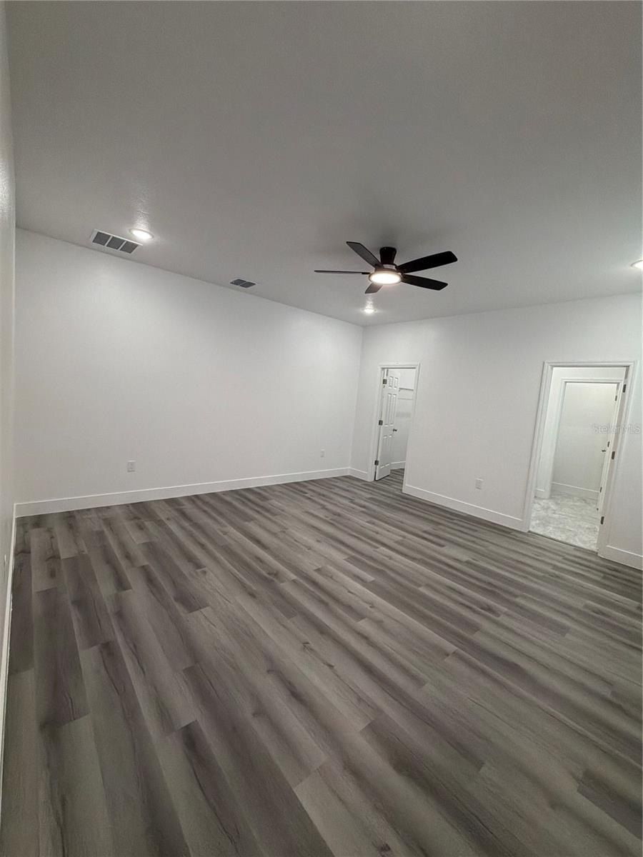 1449 Kathleen Road. Lakeland, FL 33805