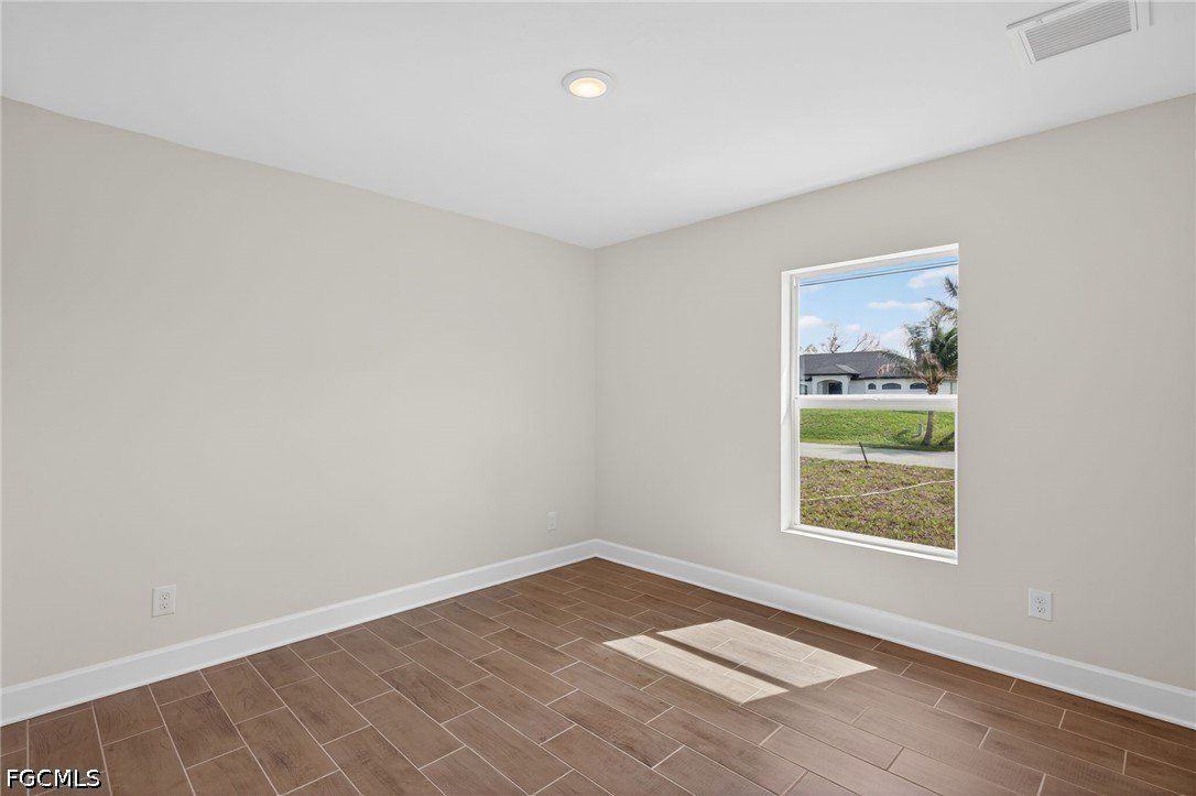 2132 Nw 16Th Place. Cape Coral, FL 33993