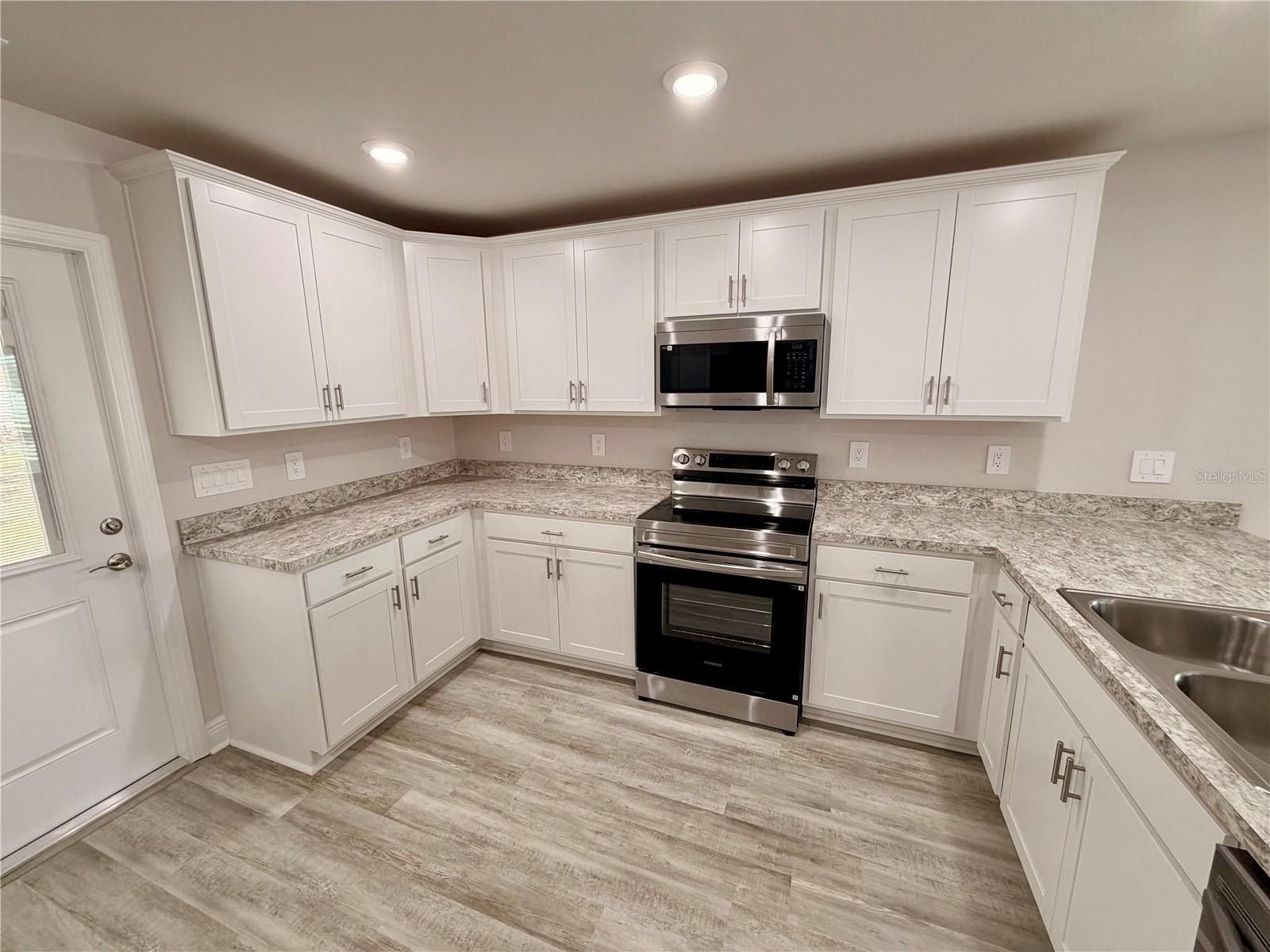 445 Alvina Avenue. Lake Wales, FL 33853