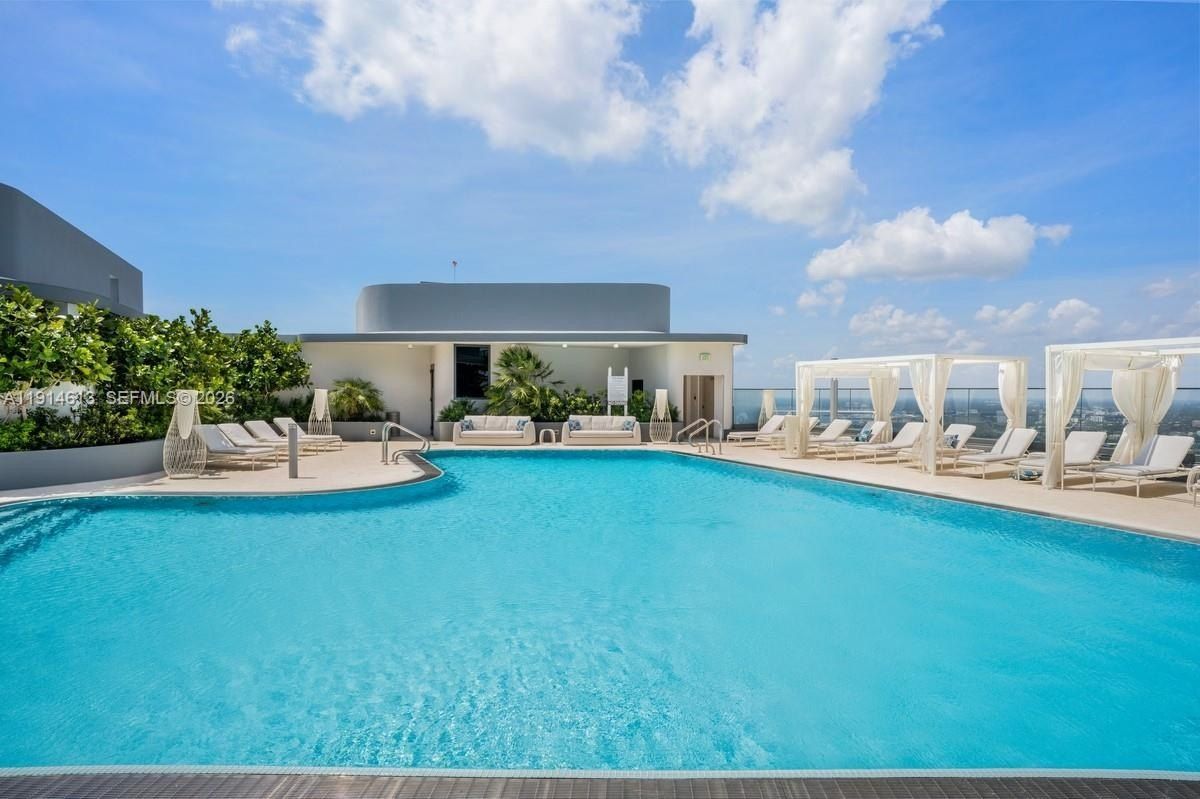 Brickell Plz. Miami, FL 33131