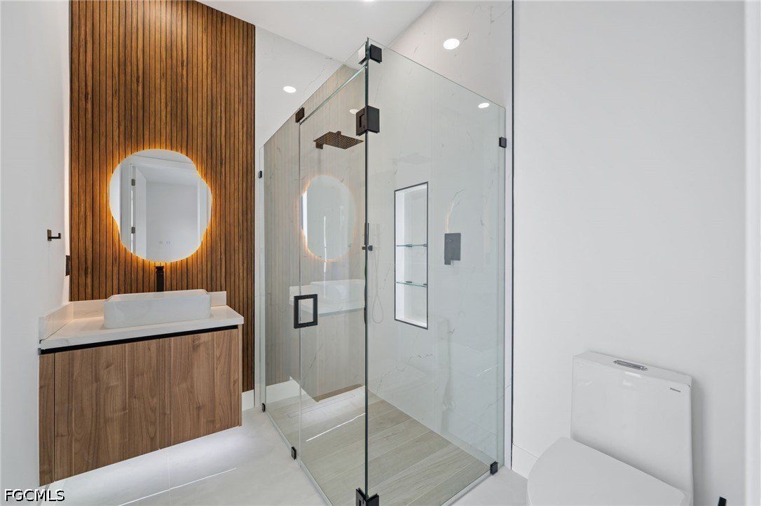 514 Nw 36 Place. Cape Coral, FL 33993