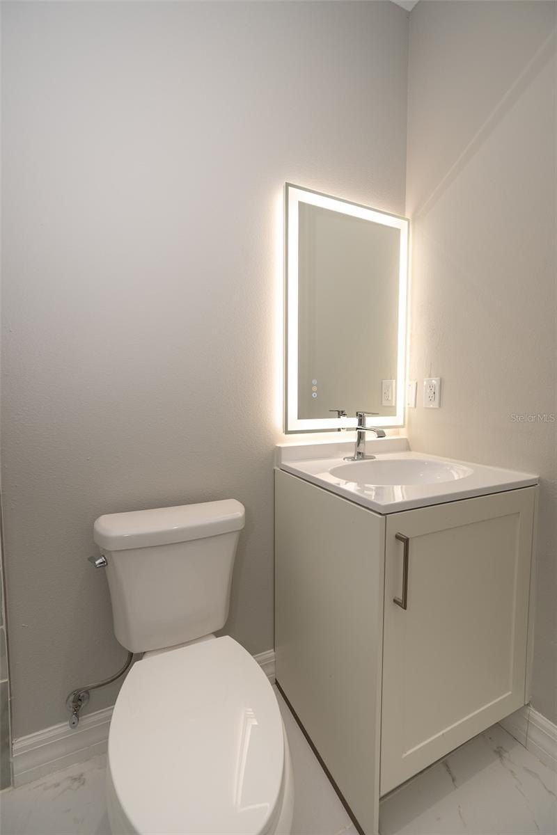 2390 9Th Ave. Deland, FL 32724