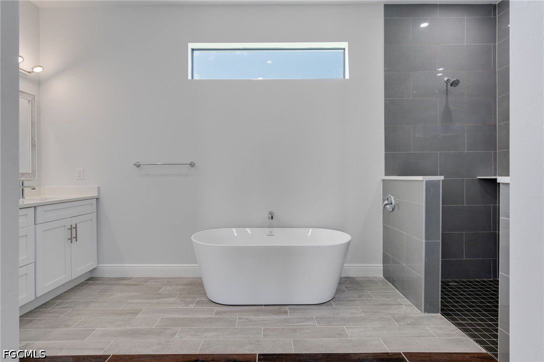 2101 Nw 8Th Terrace. Cape Coral, FL 33993