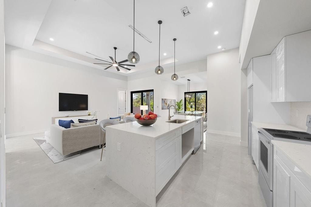 2809 Sw Embers Terrace. Cape Coral, FL 33991