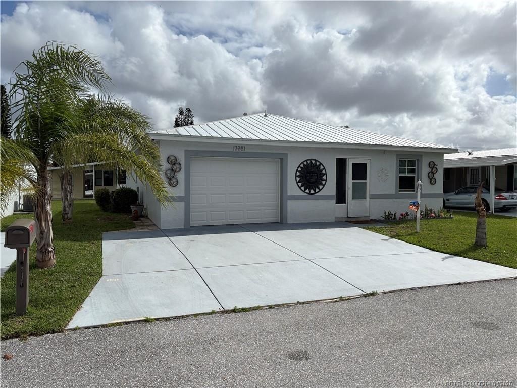 13981 Adelfa Avenue. Fort Pierce, FL 34951