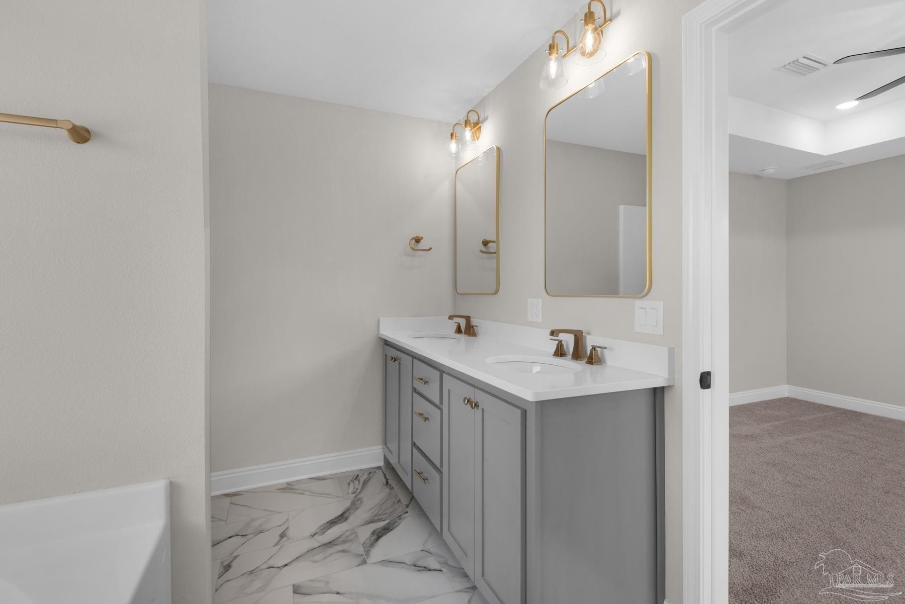 7973 Twin Lake Dr. Milton, FL 32583