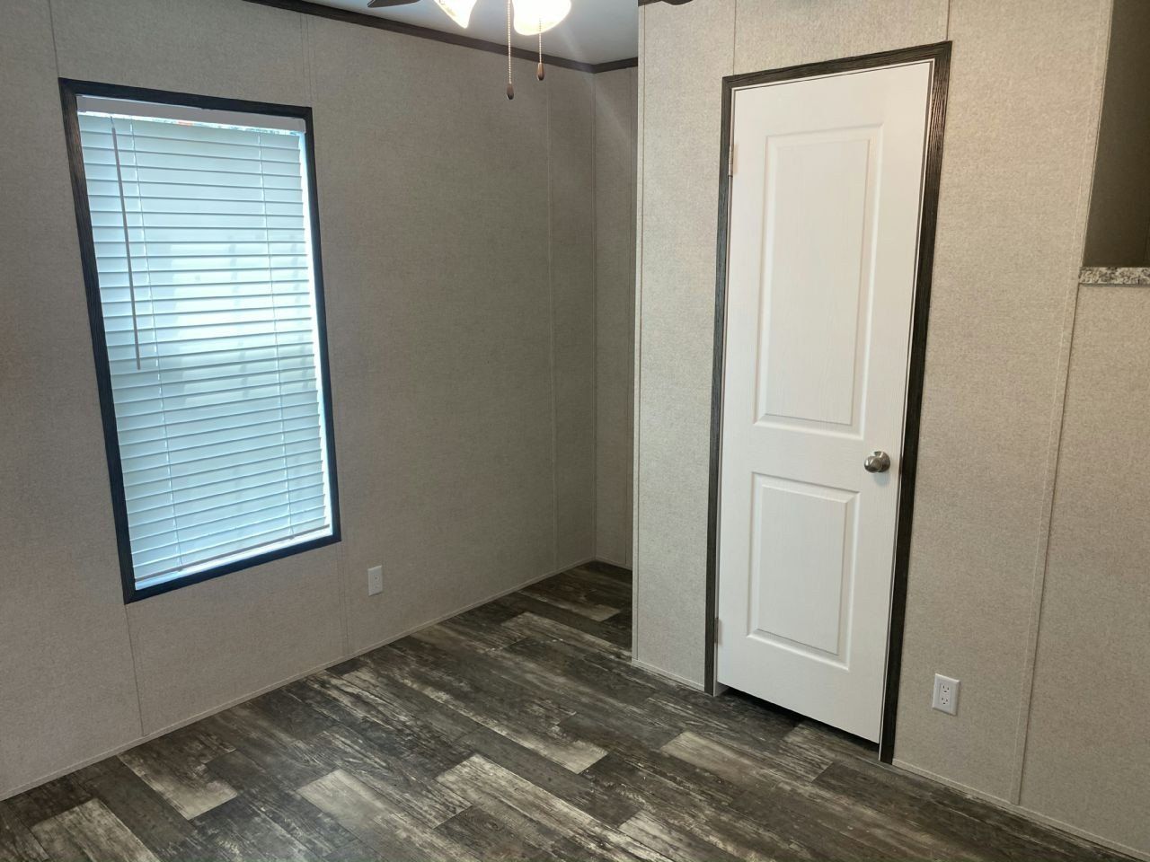 1250 Lakeview Drive. Deland, FL 32720