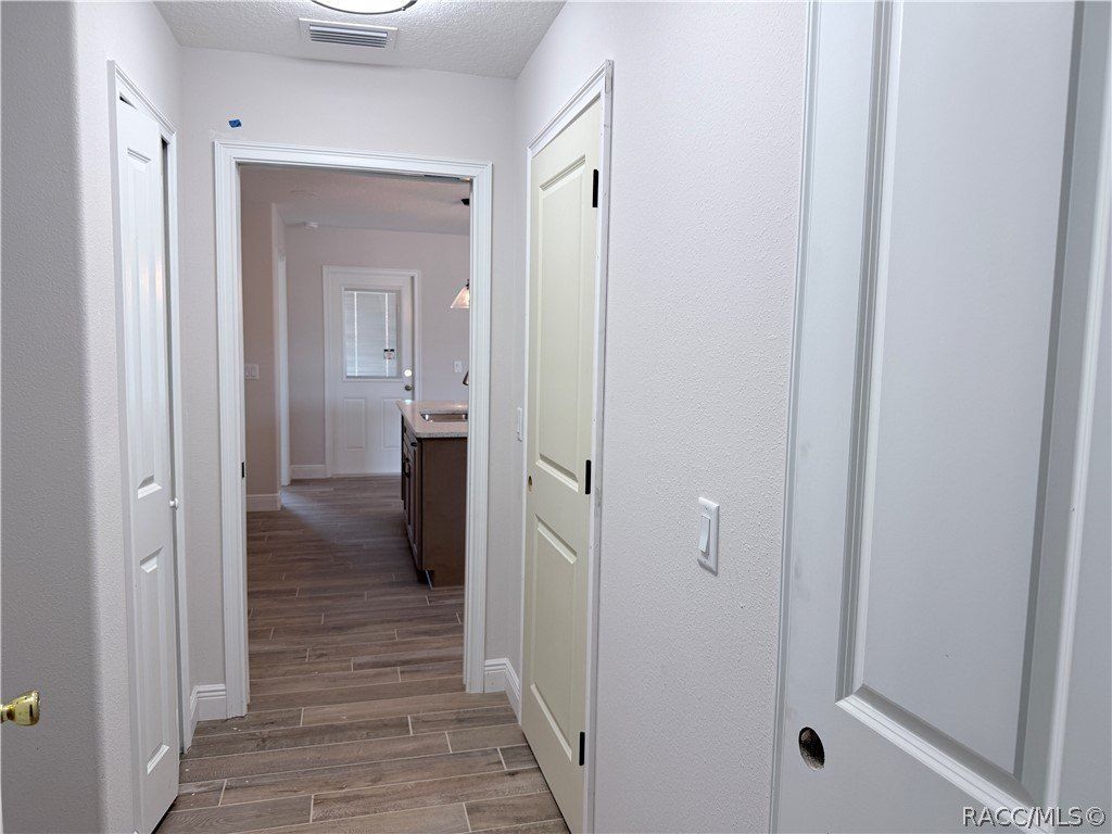 133 Larch Road. Ocala, FL 34480