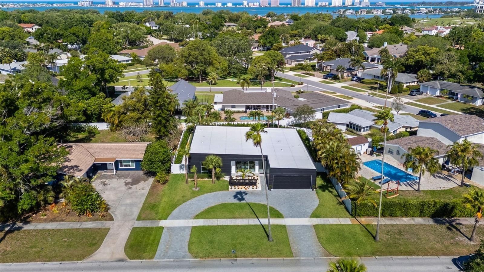 1304 Indian Rocks Road. Belleair, FL 33756
