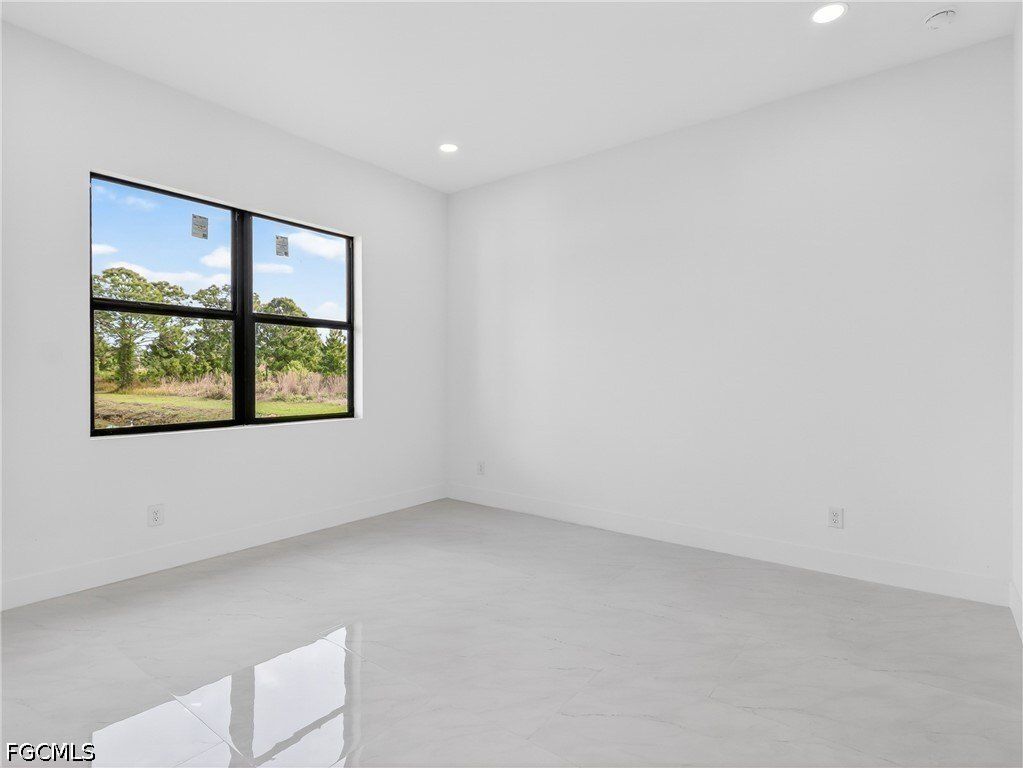 639 Knapp Street. Lehigh Acres, FL 33974