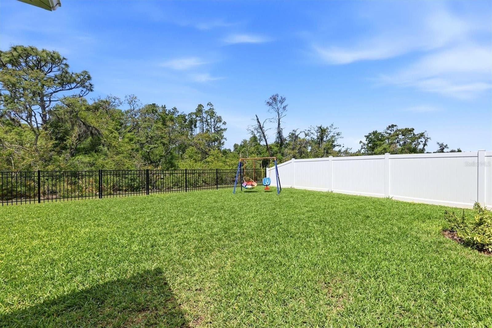 806 170Th Court E. Bradenton, FL 34212