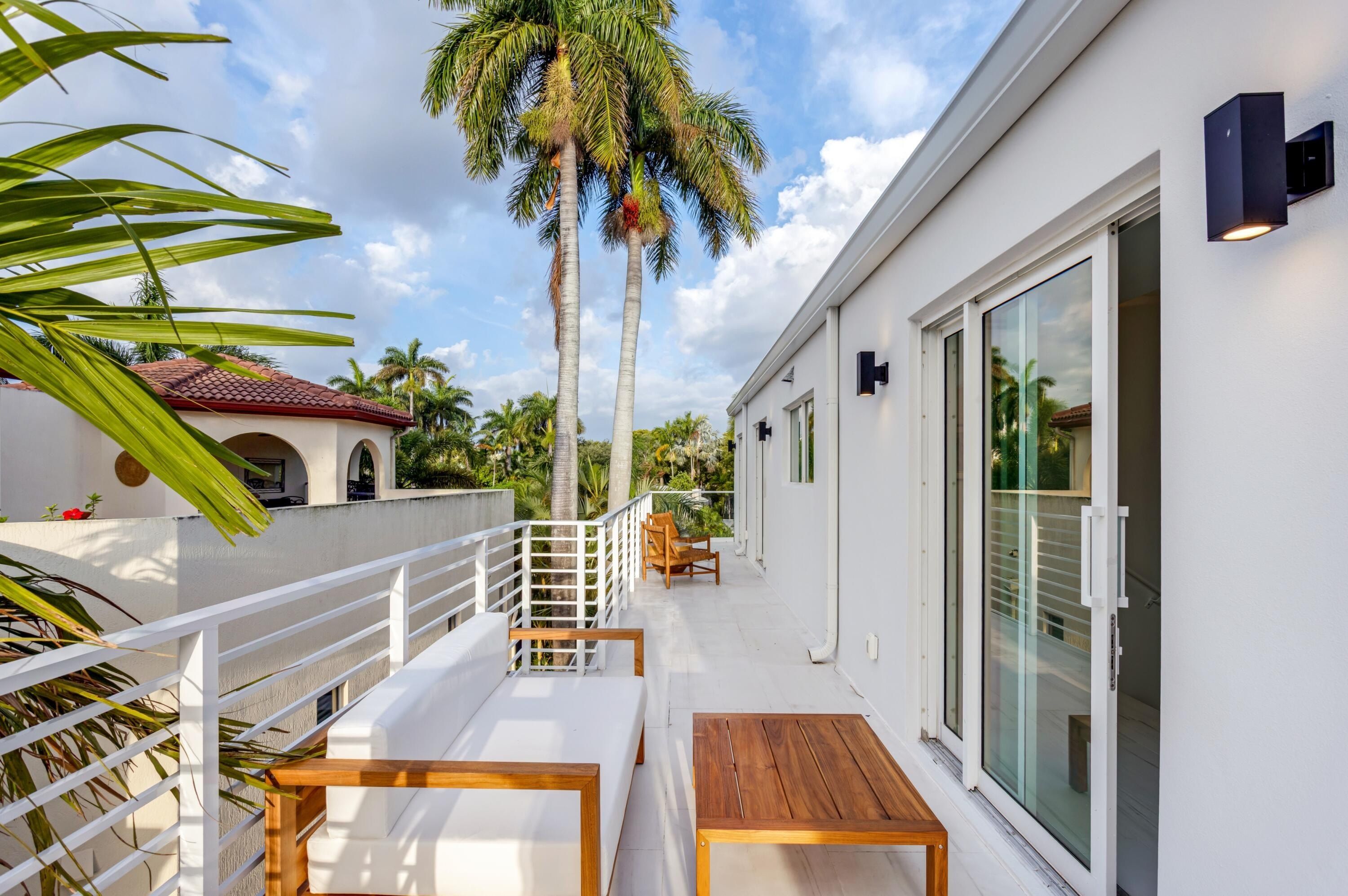 421 Hendricks Isle. Fort Lauderdale, FL 33301