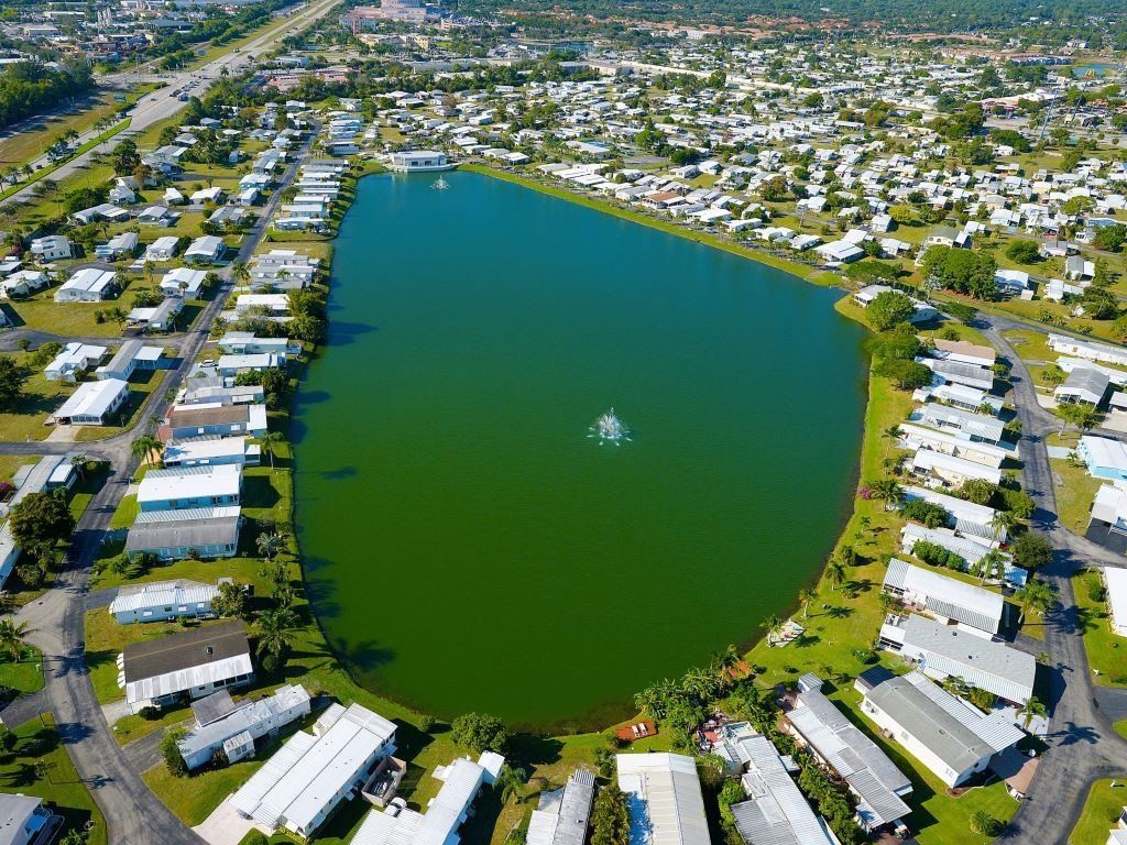 7421 43Rd Way N. Riviera Beach, FL 33404