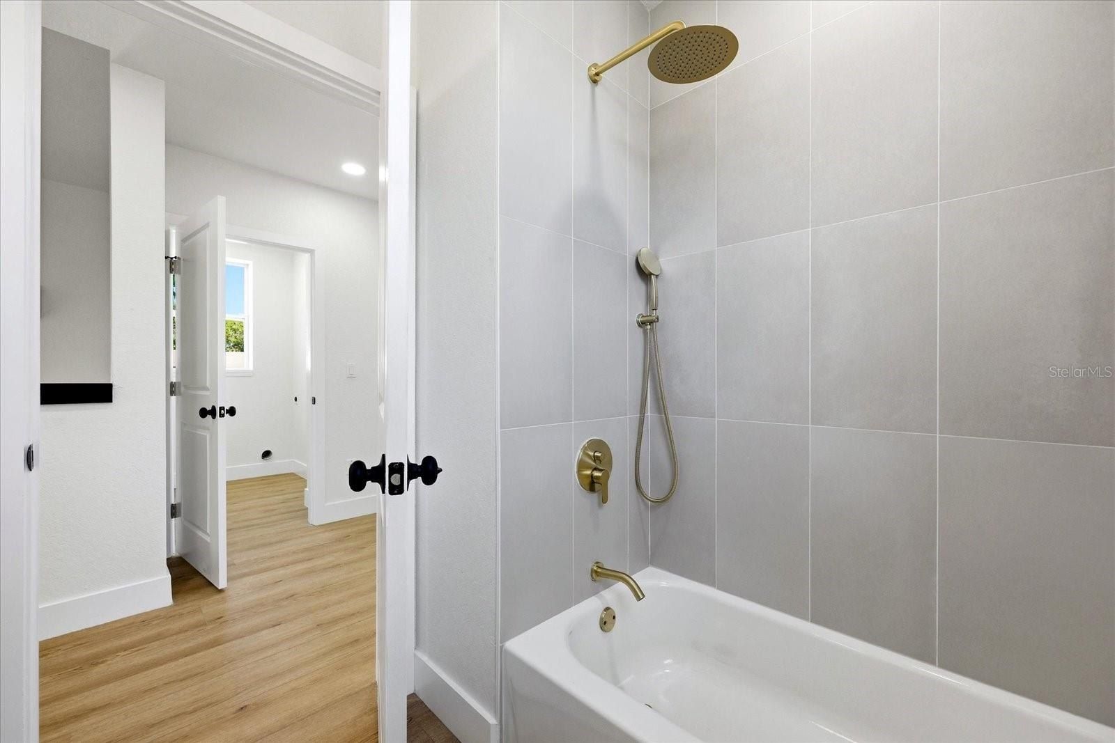 1235 11Th Avenue S. St Petersburg, FL 33705