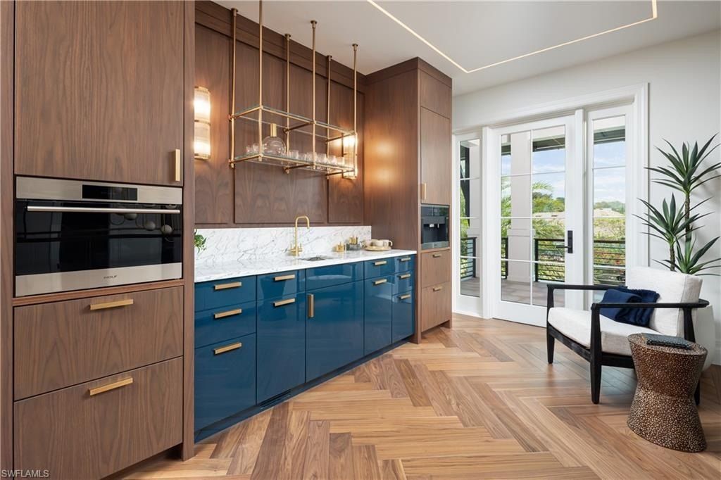 616 Bougainvillea Rd. Naples, FL 34102