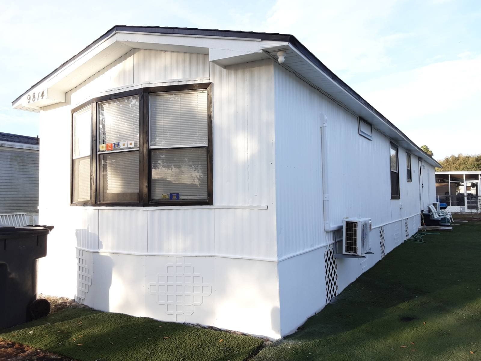 9814 Pine Way. Tampa, FL 33635