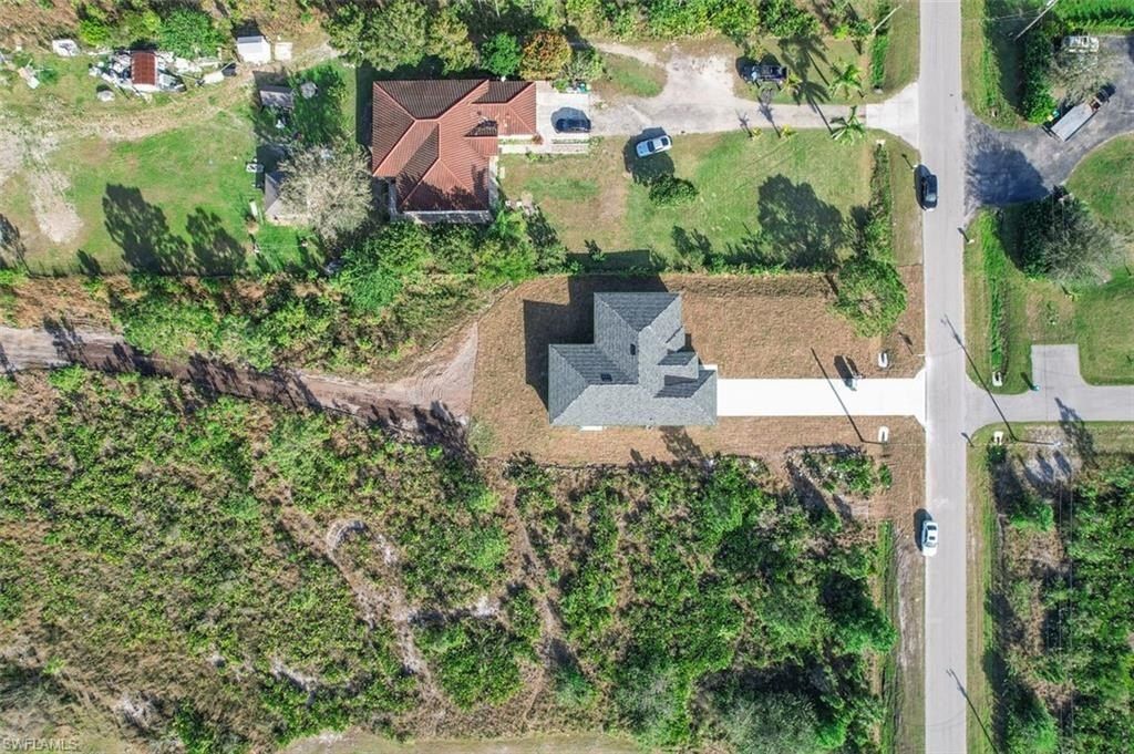 2894 22 Ave Se. Naples, FL 34117