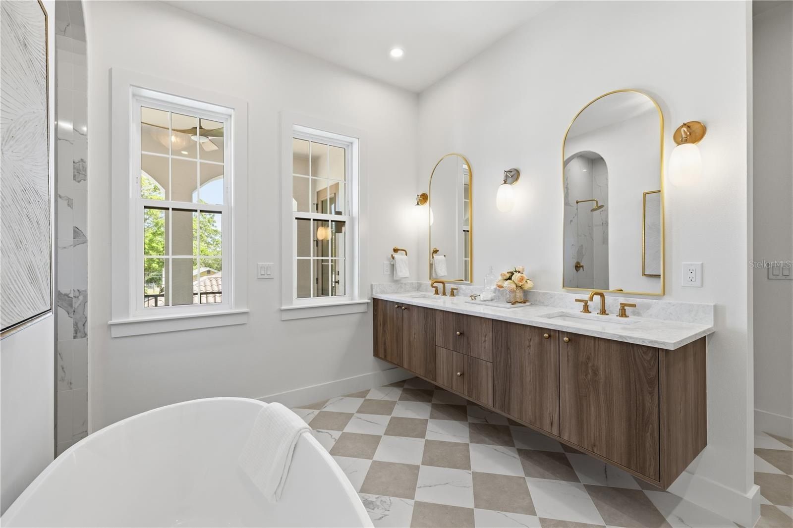 221 43Rd Avenue N. St Petersburg, FL 33703