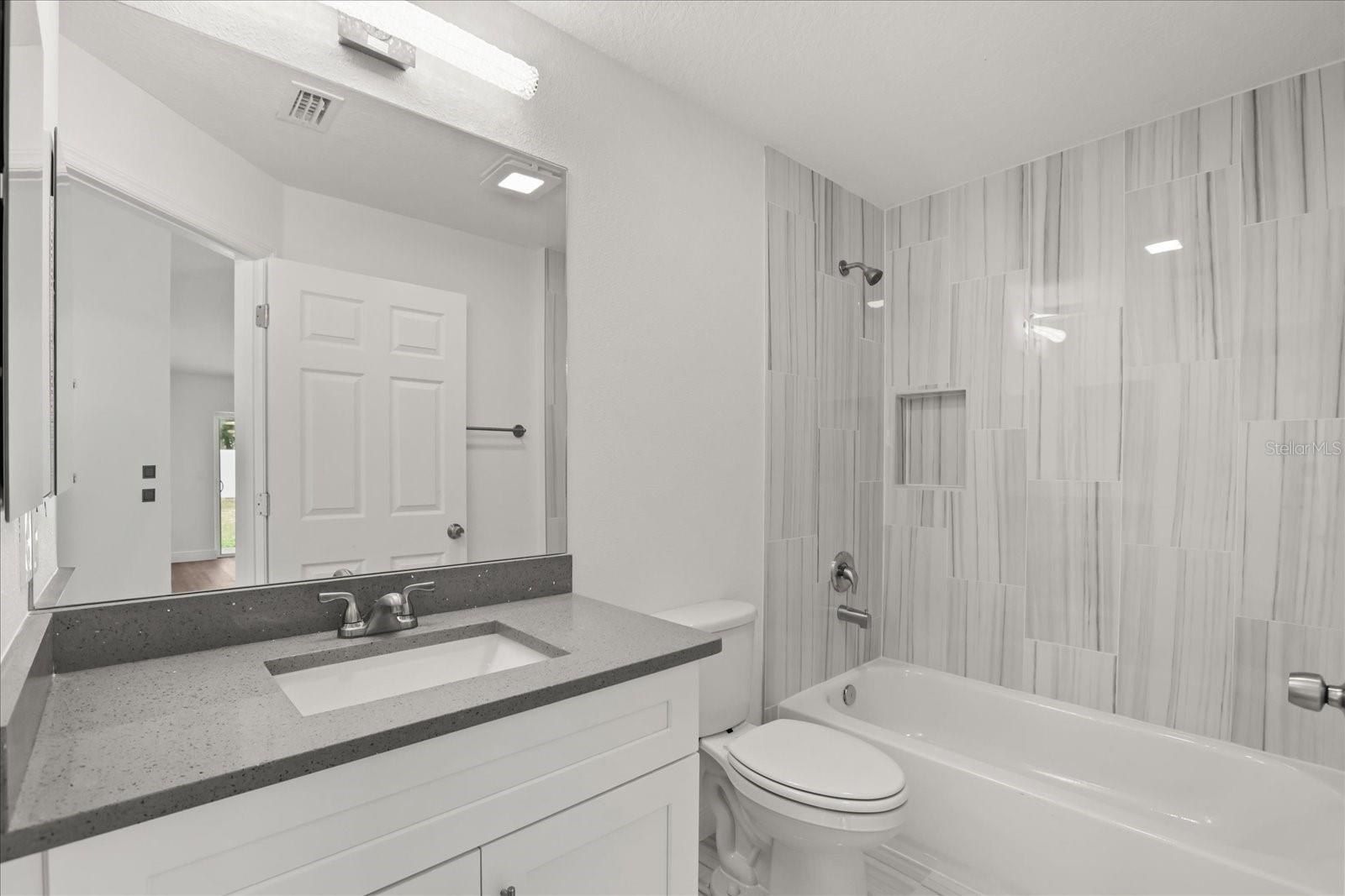 706 Beecher Street. Leesburg, FL 34748