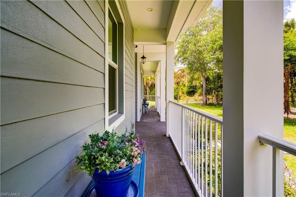 510 10Th Ave Nw. Naples, FL 34120