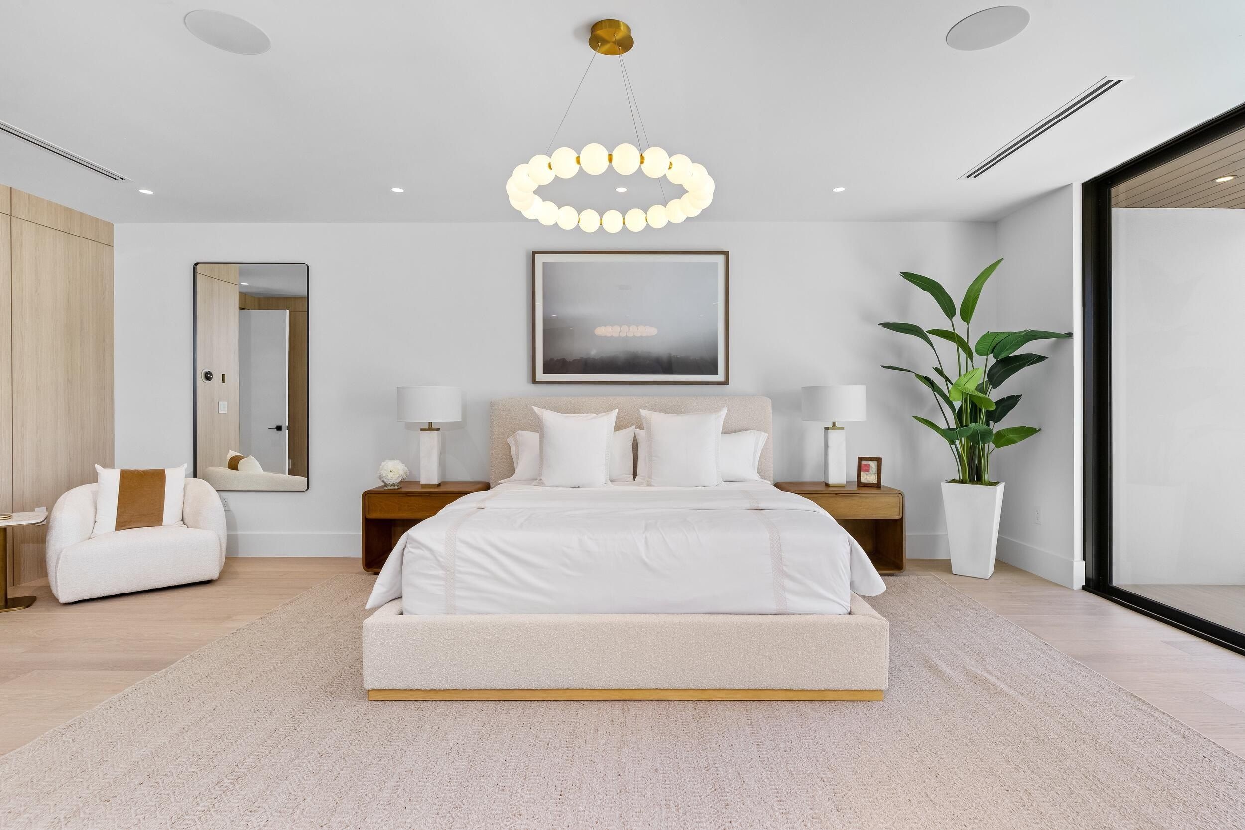 1051 Ne 2Nd Terrace. Boca Raton, FL 33432