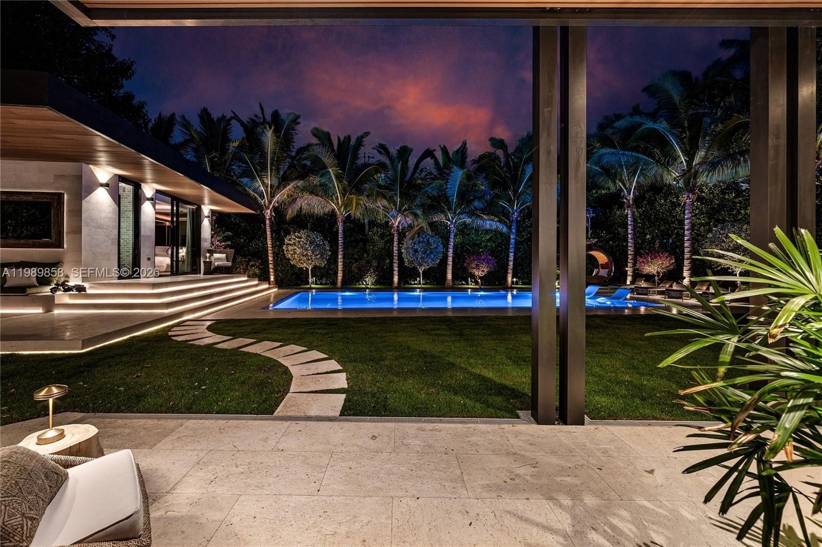 967 Ne 78Th St. Miami, FL 33138