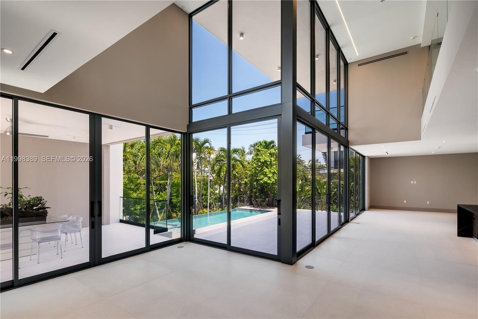 571 Glenridge Rd. Key Biscayne, FL 33149