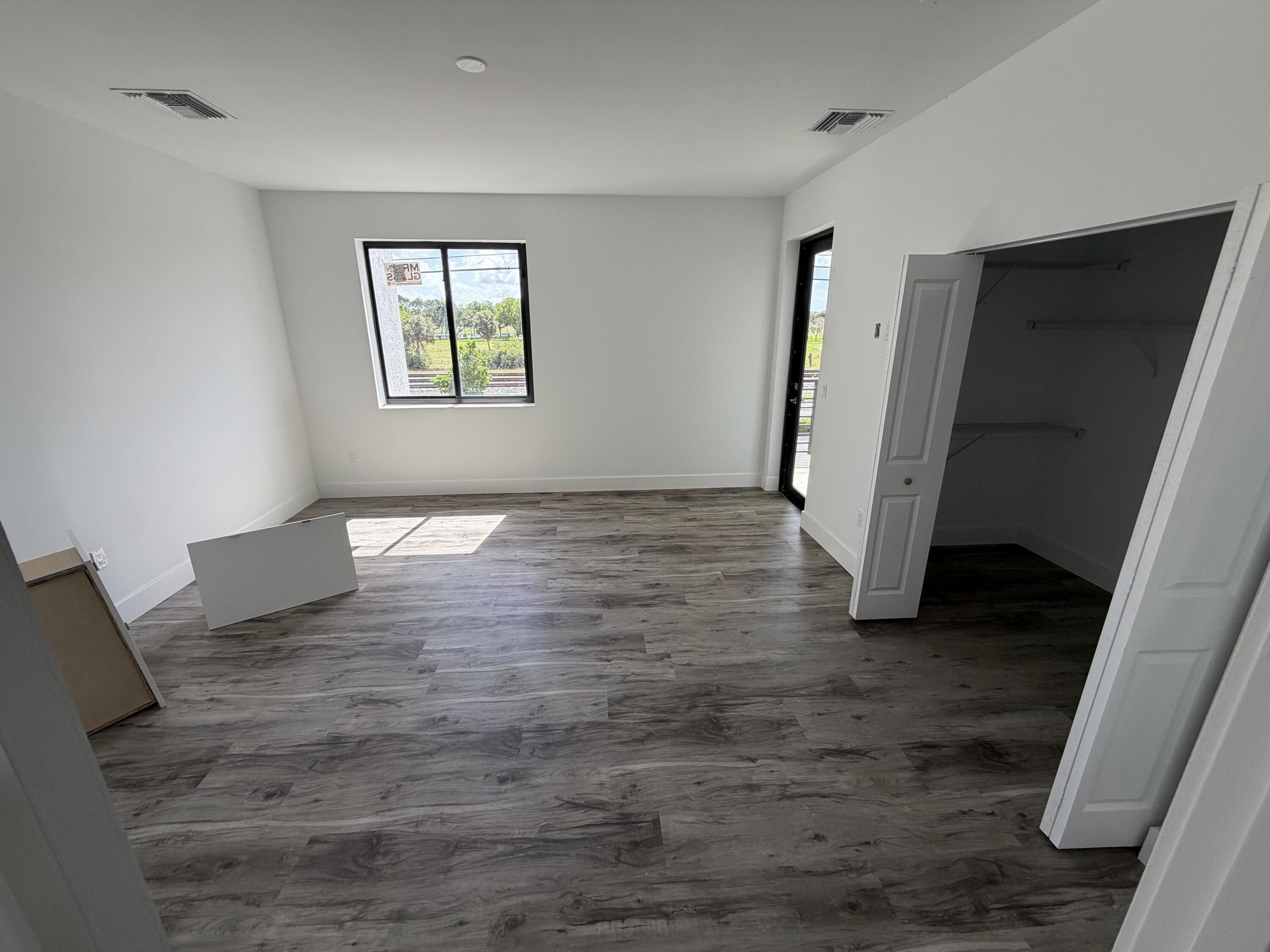 110 Nw 15Th Court. Pompano Beach, FL 33060