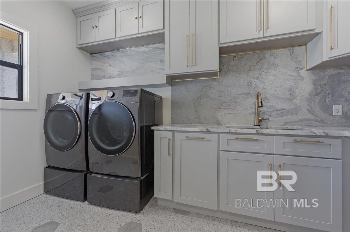 13611 Zodiac Drive. Pensacola, FL 32507