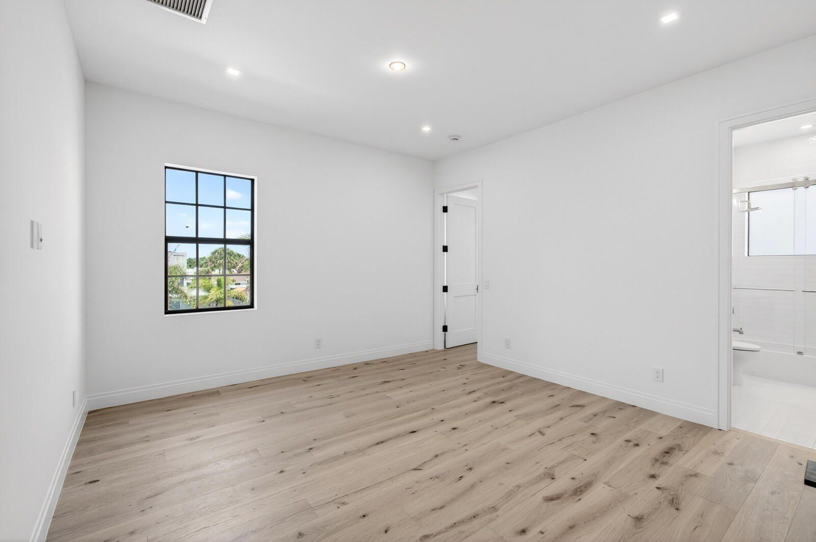 354 Leigh Road. West Palm Beach, FL 33405