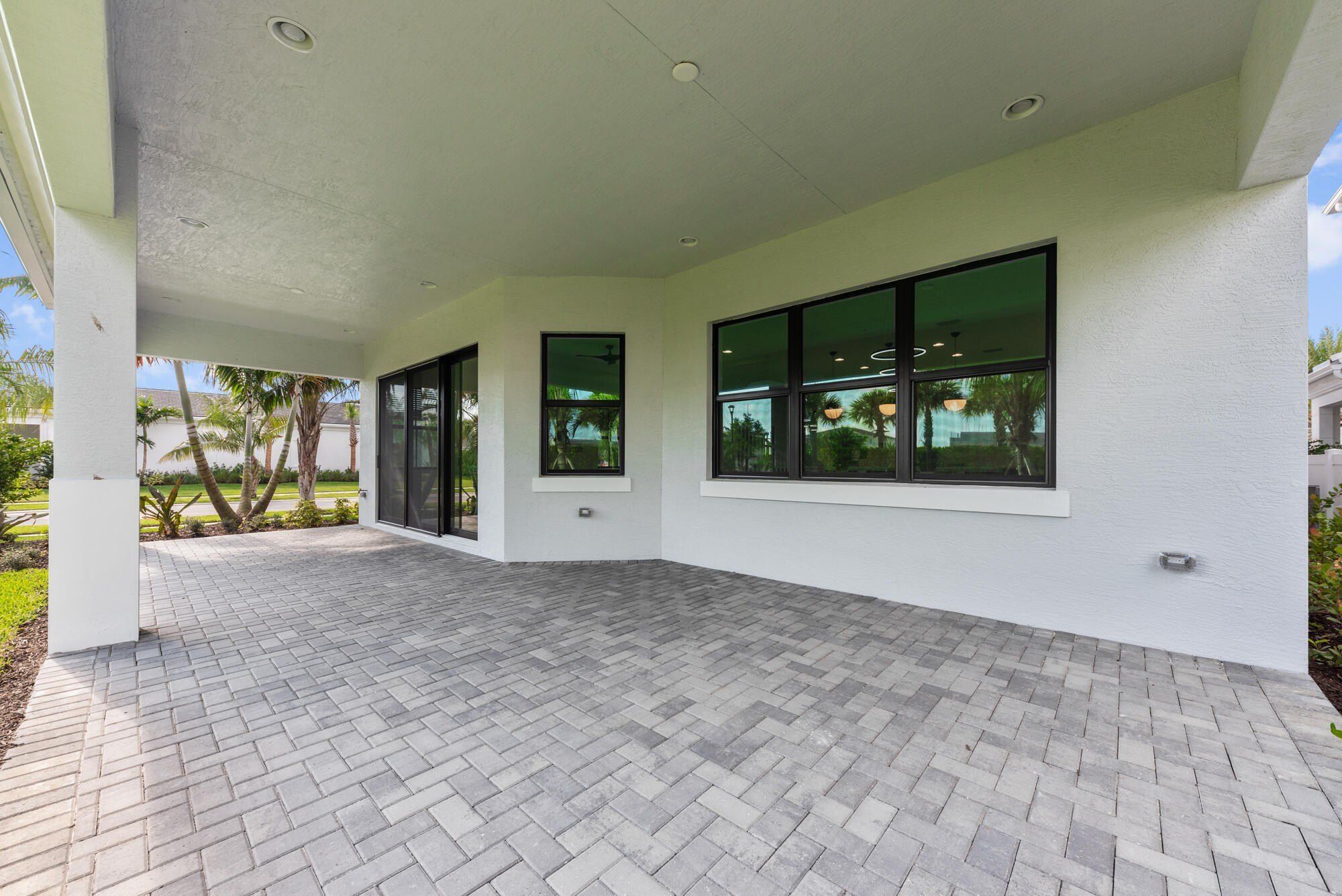 13487 Artisan Circle. Palm Beach Gardens, FL 33418